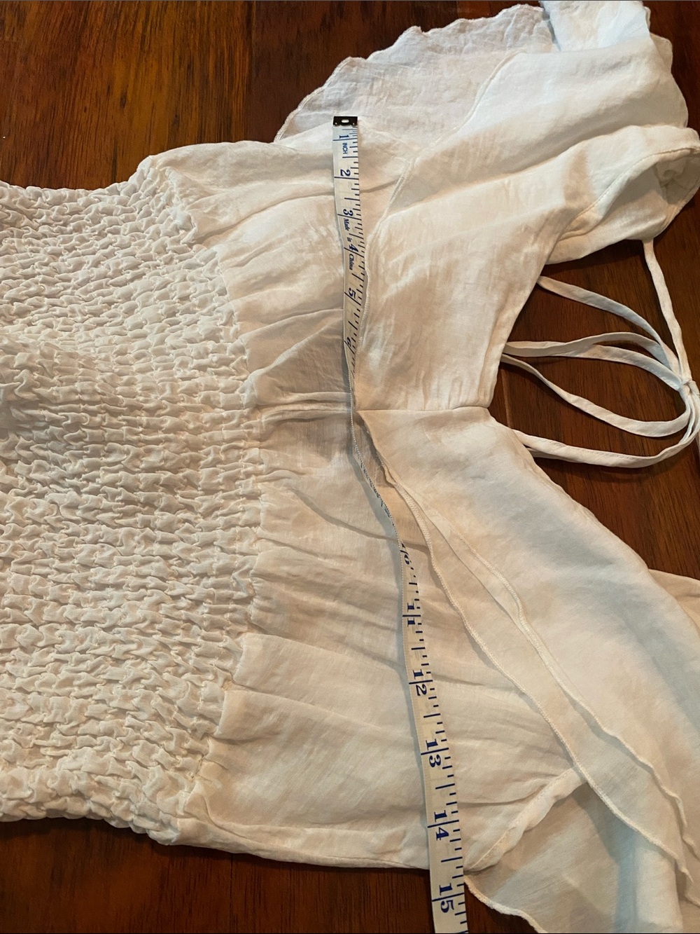 H&M Ruffle Flutter Top - Picture 3 of 6